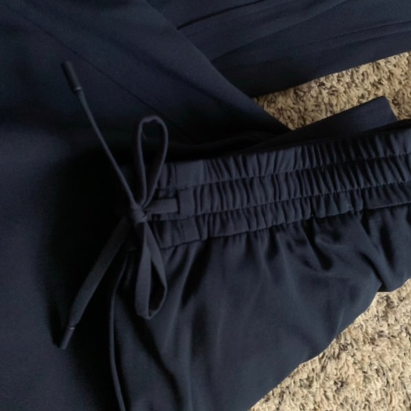 NWT Lululemon Straight-Leg Mid-Rise Luxtreme Pant Navy Blue - Picture 5 of 11